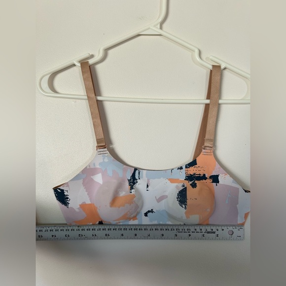 Knix Evolution Reversible Bra Size 2 - Picture 3 of 6